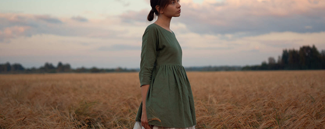 Cinematic and Vintage collection by Frozen.Portrait 标志